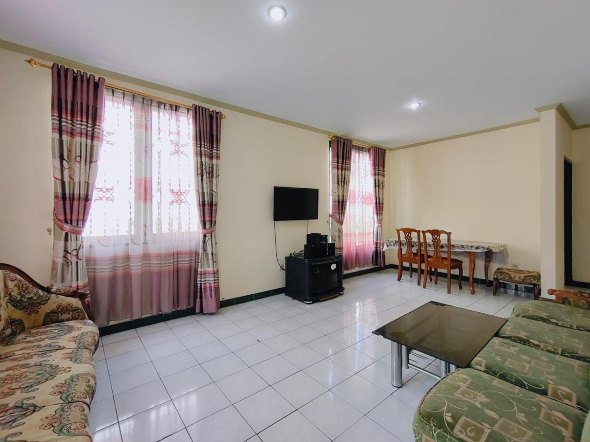 Villa SemestaCikundul エクステリア 写真