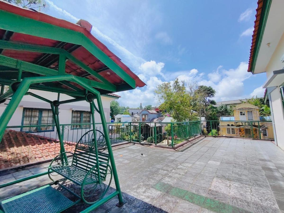 Villa SemestaCikundul エクステリア 写真
