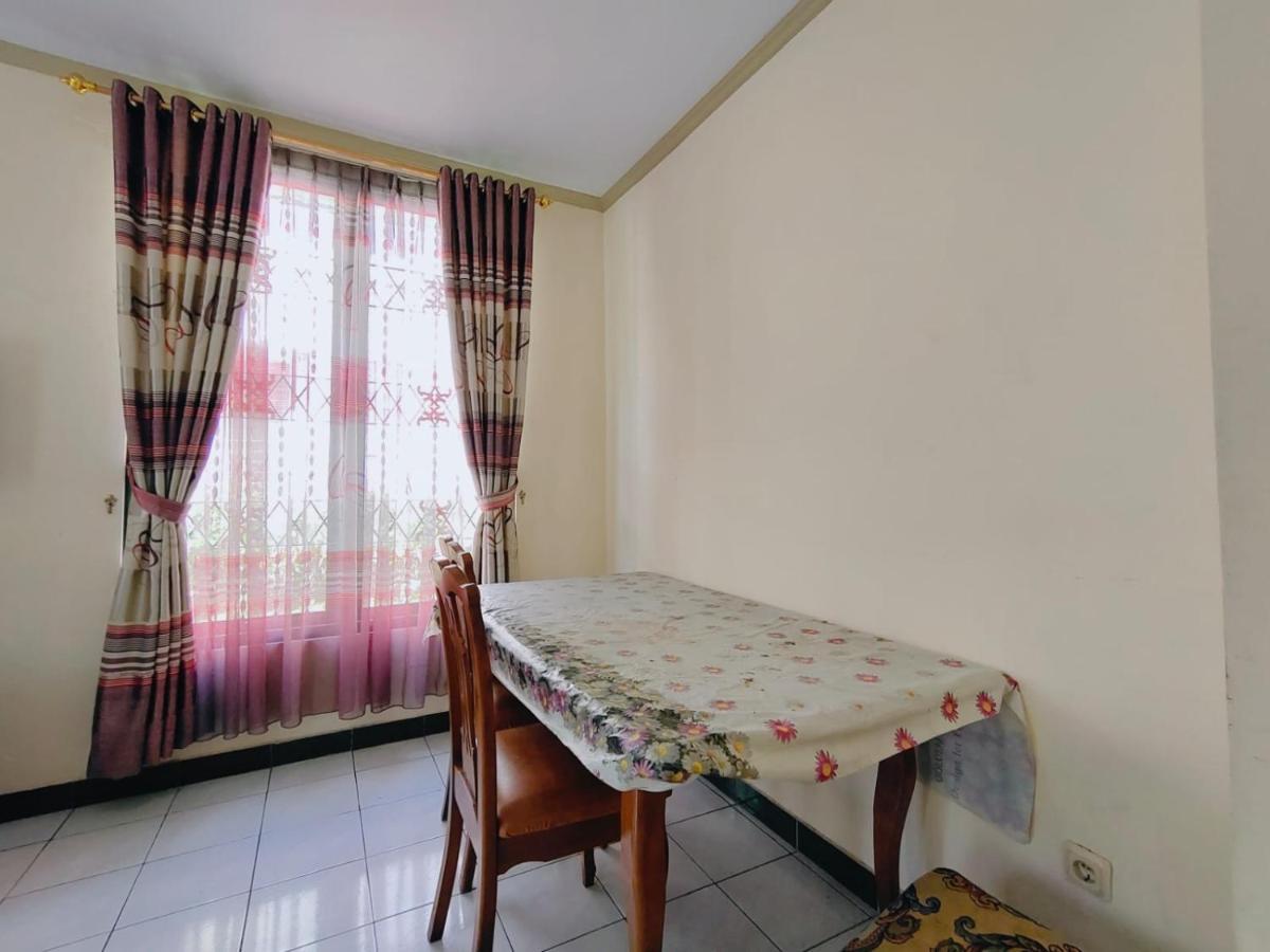 Villa SemestaCikundul エクステリア 写真